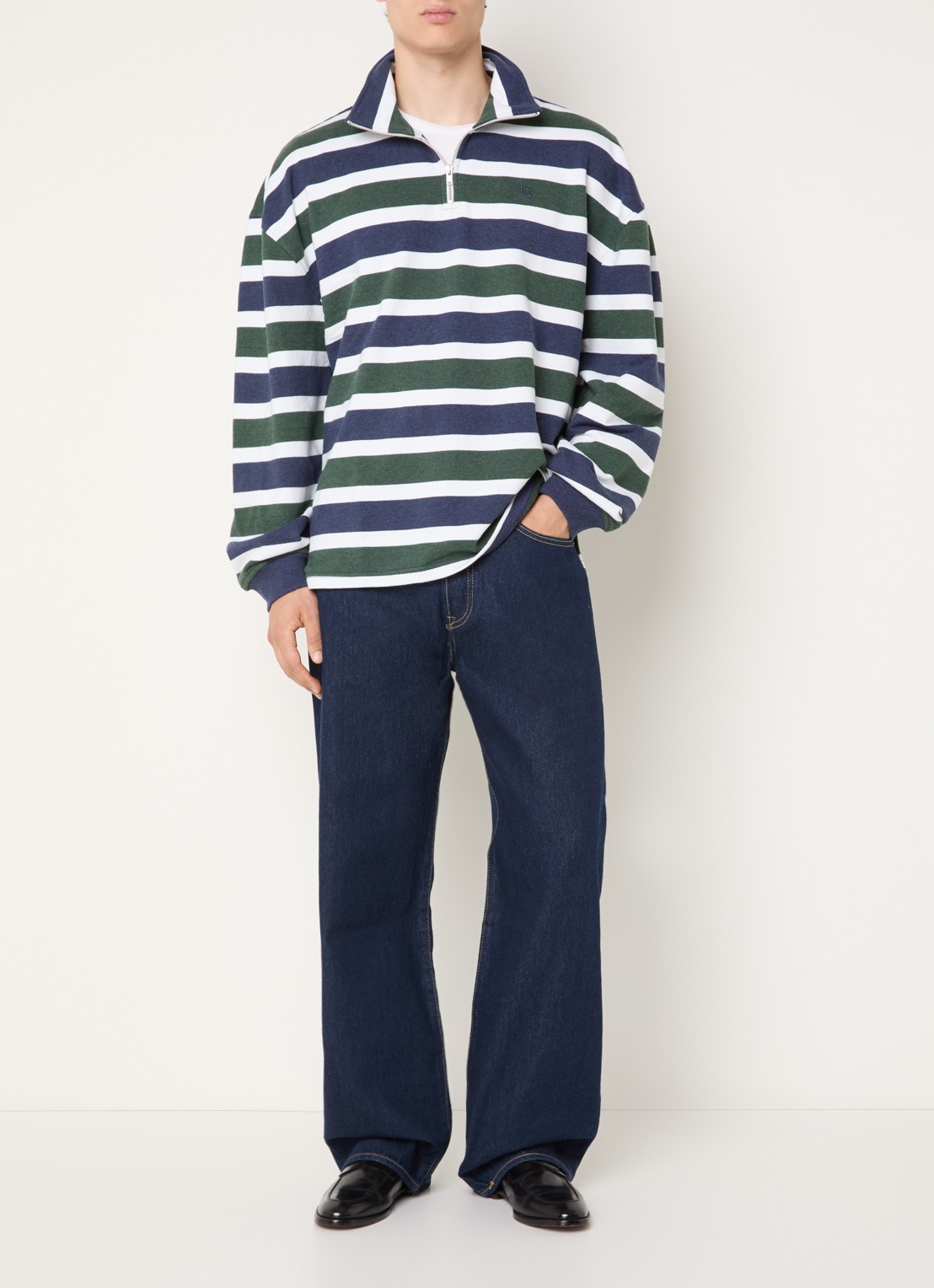Levi's 501 wide leg jeans met donkere wassing  - voorkant 5 indigo
