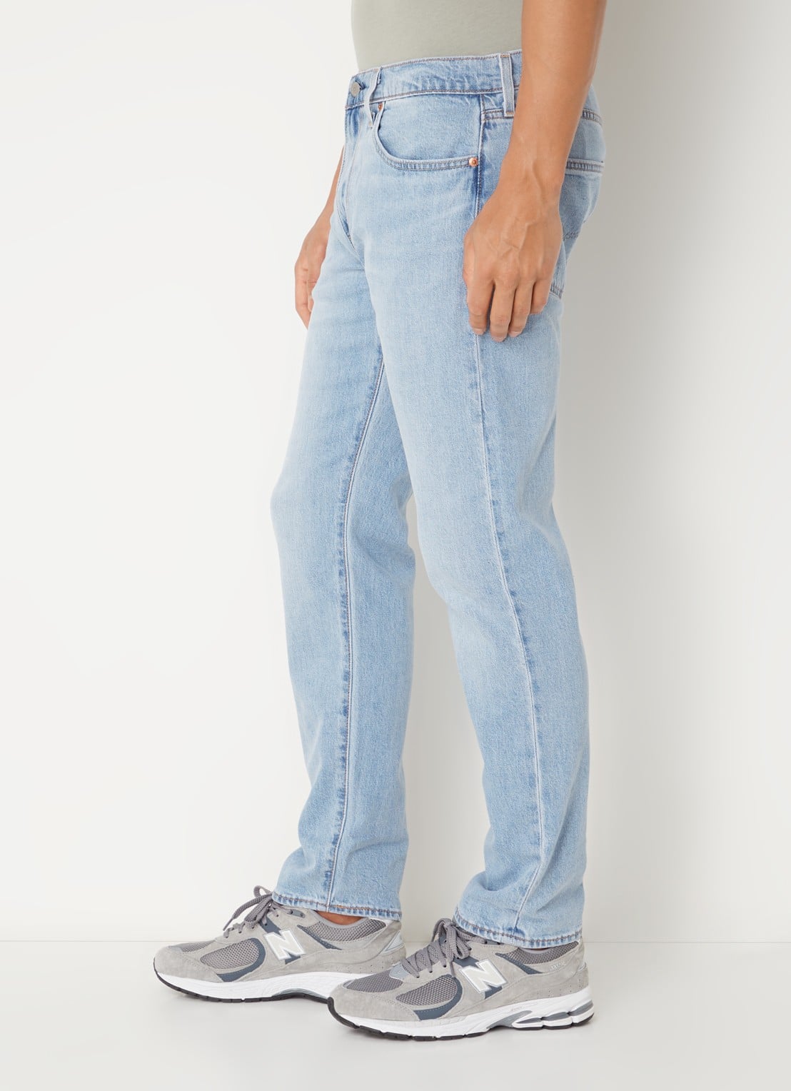 Levi's 502 Slim fit jeans met lichte wassing - detail 4 indigo