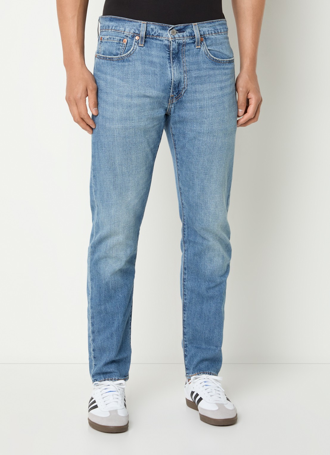Levi's 502 tapered fit jeans in linnenblend met medium wassing - detail indigo