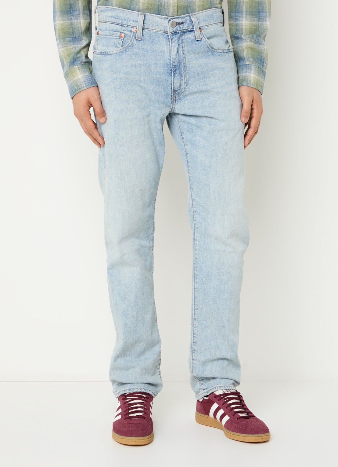 Levi's 502 tapered jeans in linnenblend met lichte wassing - detail indigo