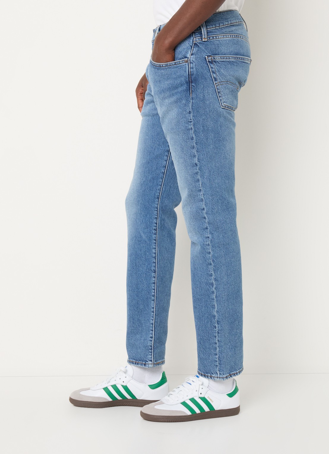 Levi's 502 tapered jeans  met medium wassing - detail 4 indigo