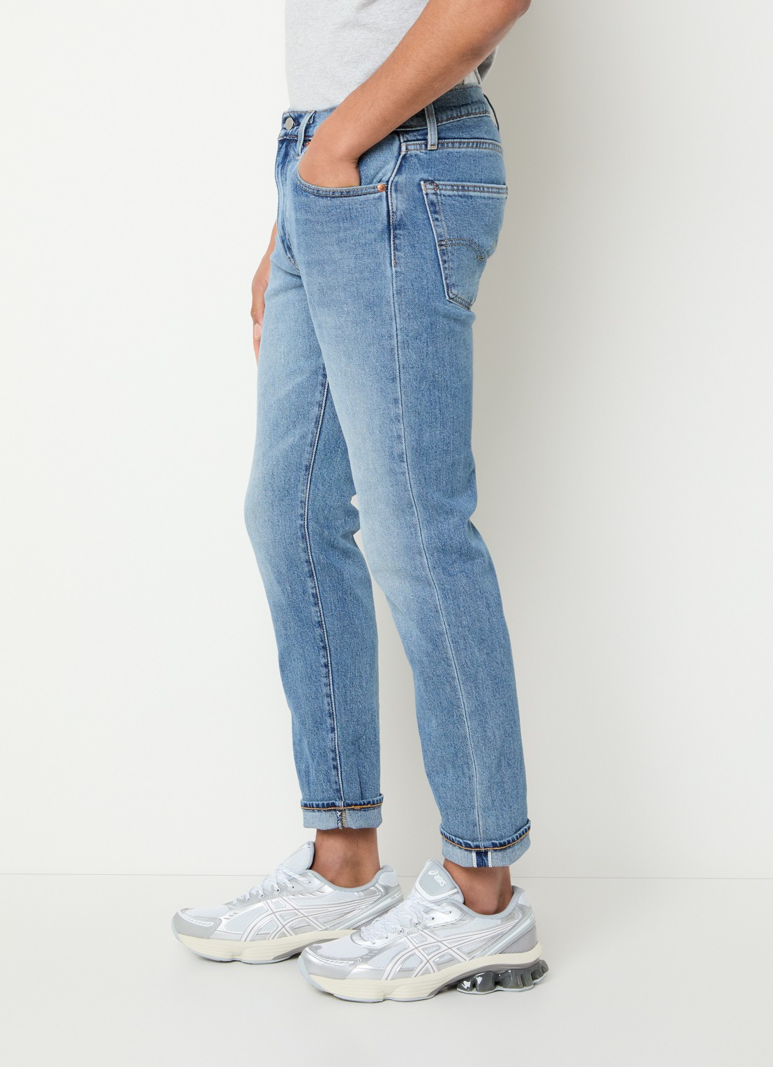 Levi's 502 tapered jeans  met medium wassing - detail 3 indigo