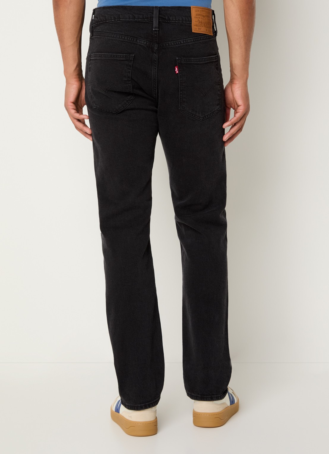 Levi's 518 slim fit jeans met gekleurde wassing - achterkant zwart