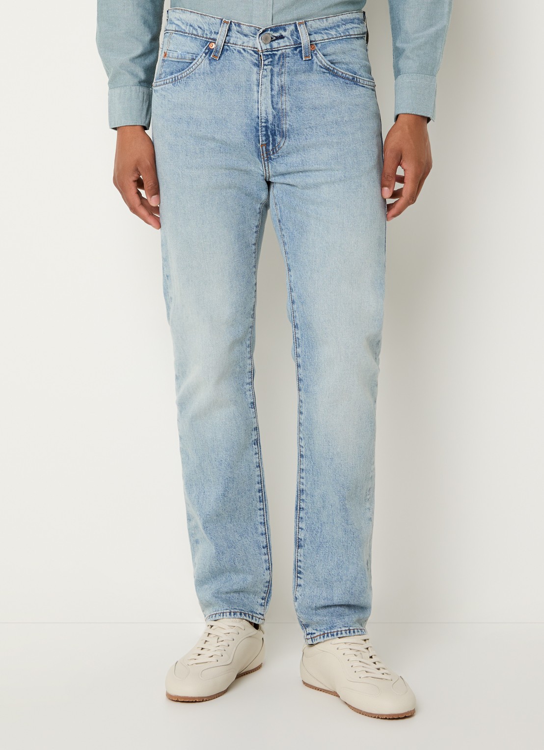 Levi's 518 slim fit jeans met lichte wassing - detail indigo