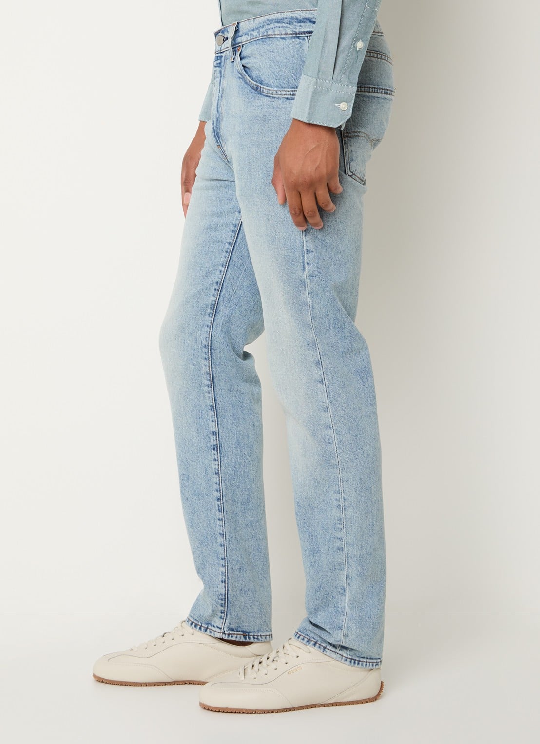 Levi's 518 slim fit jeans met lichte wassing - detail 2 indigo
