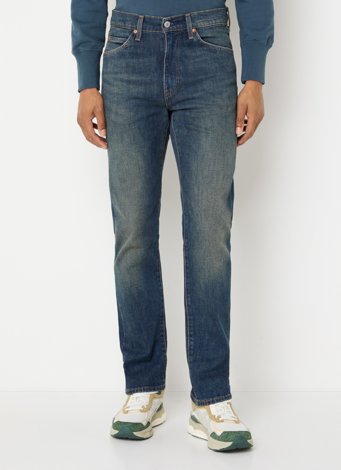 Levi's 518 slim fit jeans met medium wassing - detail indigo
