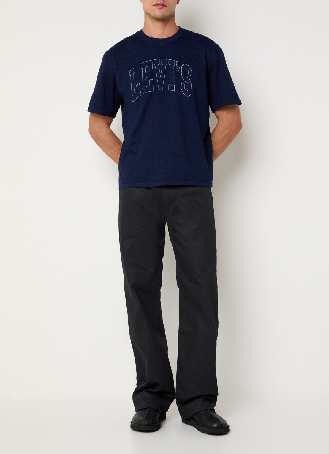 Levi's 567 loose fit jeans met donkere wassing - voorkant 2 indigo