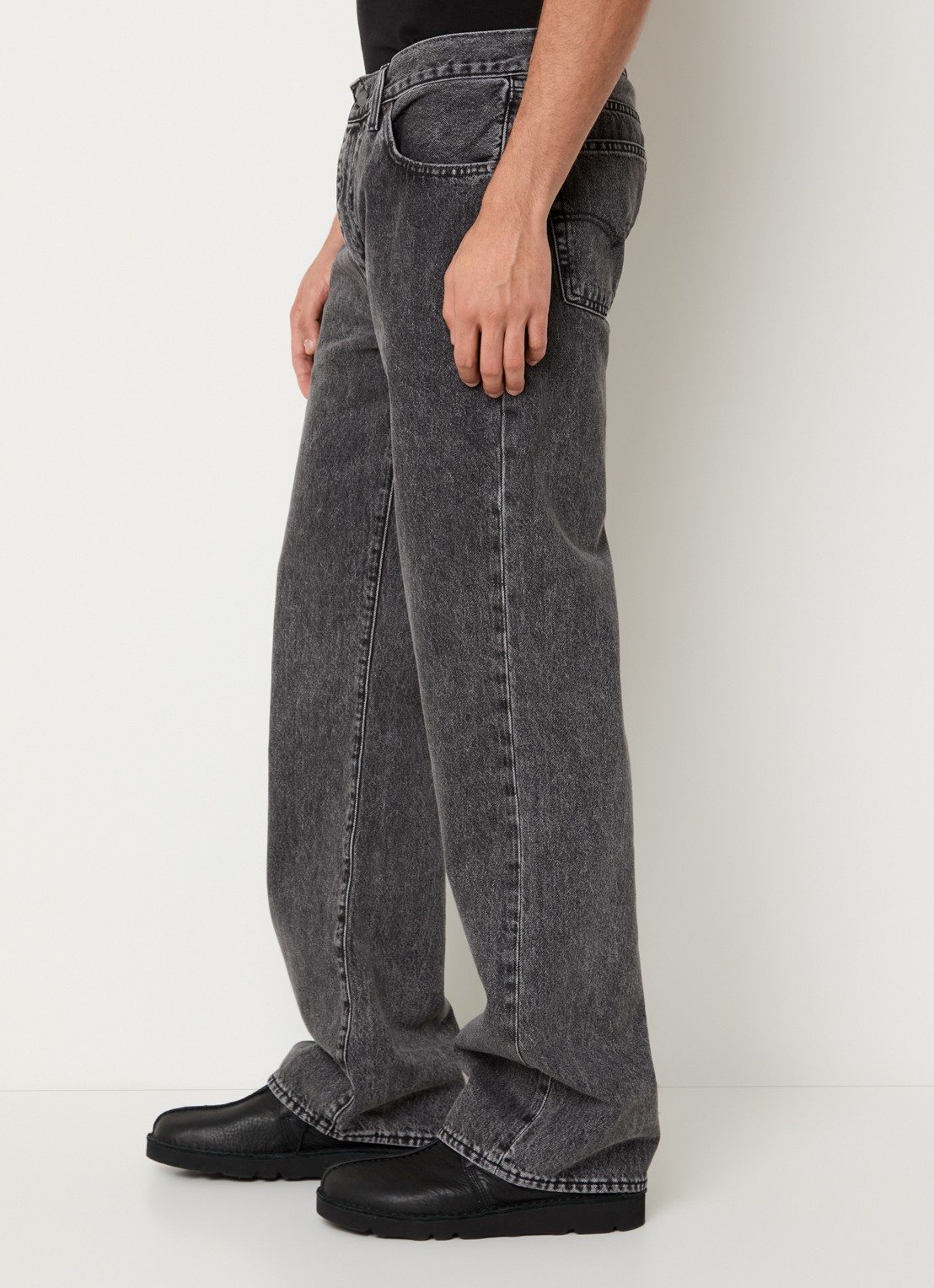 Levi's 567 loose fit jeans met gekleurde wassing - detail 2 donkergrijs
