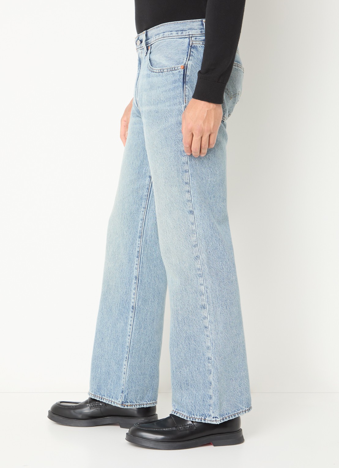Levi's 567 straight leg jeans met medium wassing - detail 2 indigo