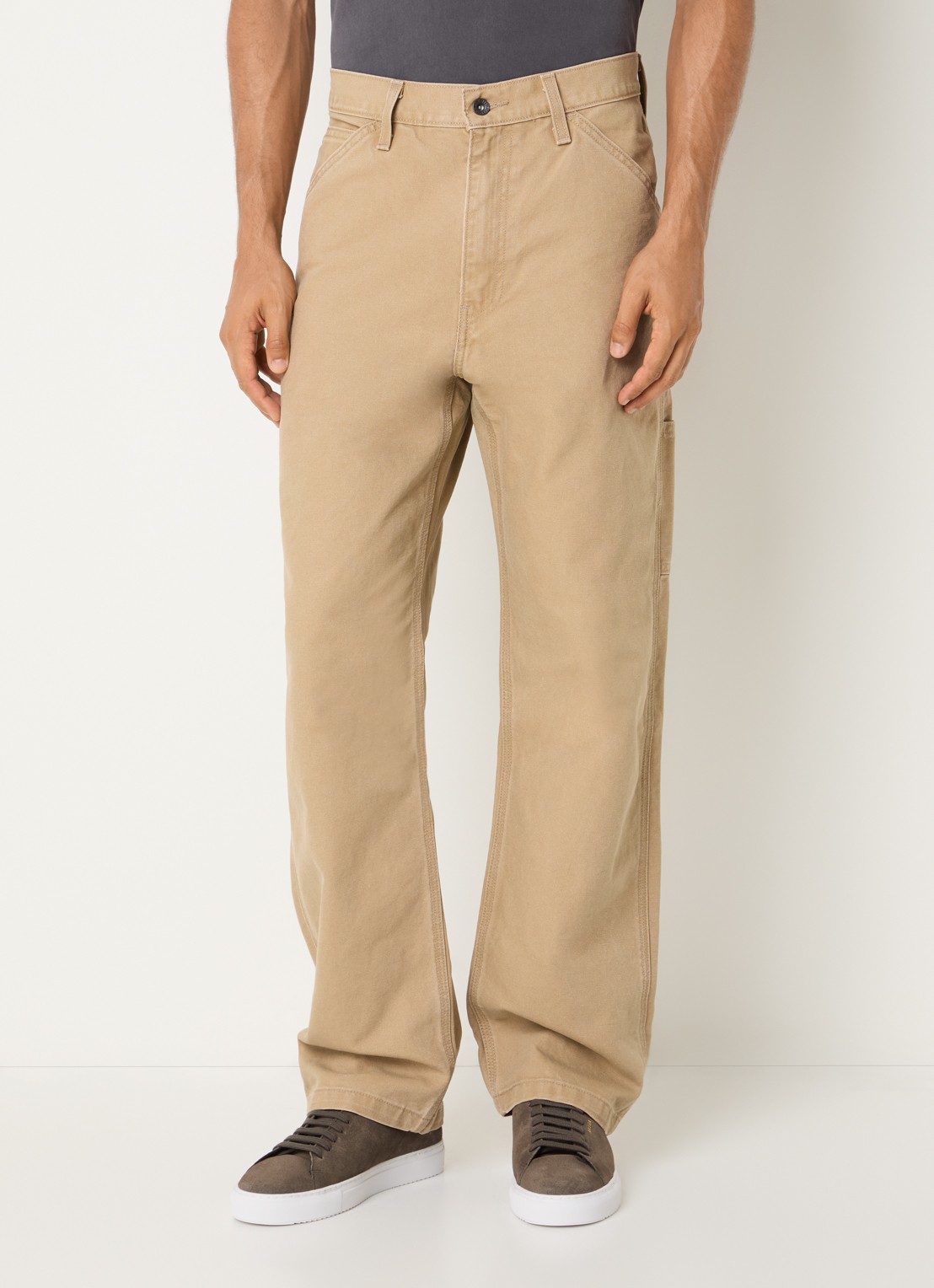 Levi's 568 loose fit cargobroek met steekzakken - detail oranjebruin
