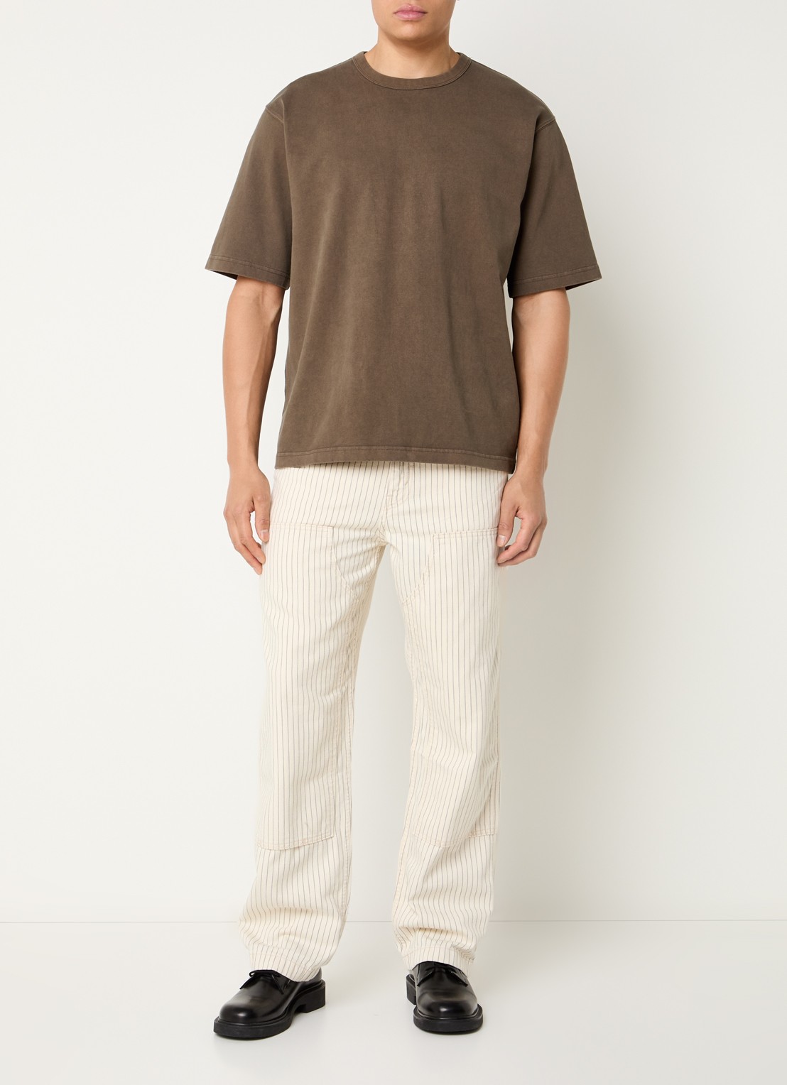 Levi's 568 Loose fit cargobroek van denim met gekleurde wassing en streepprint - voorkant 2 gebroken wit