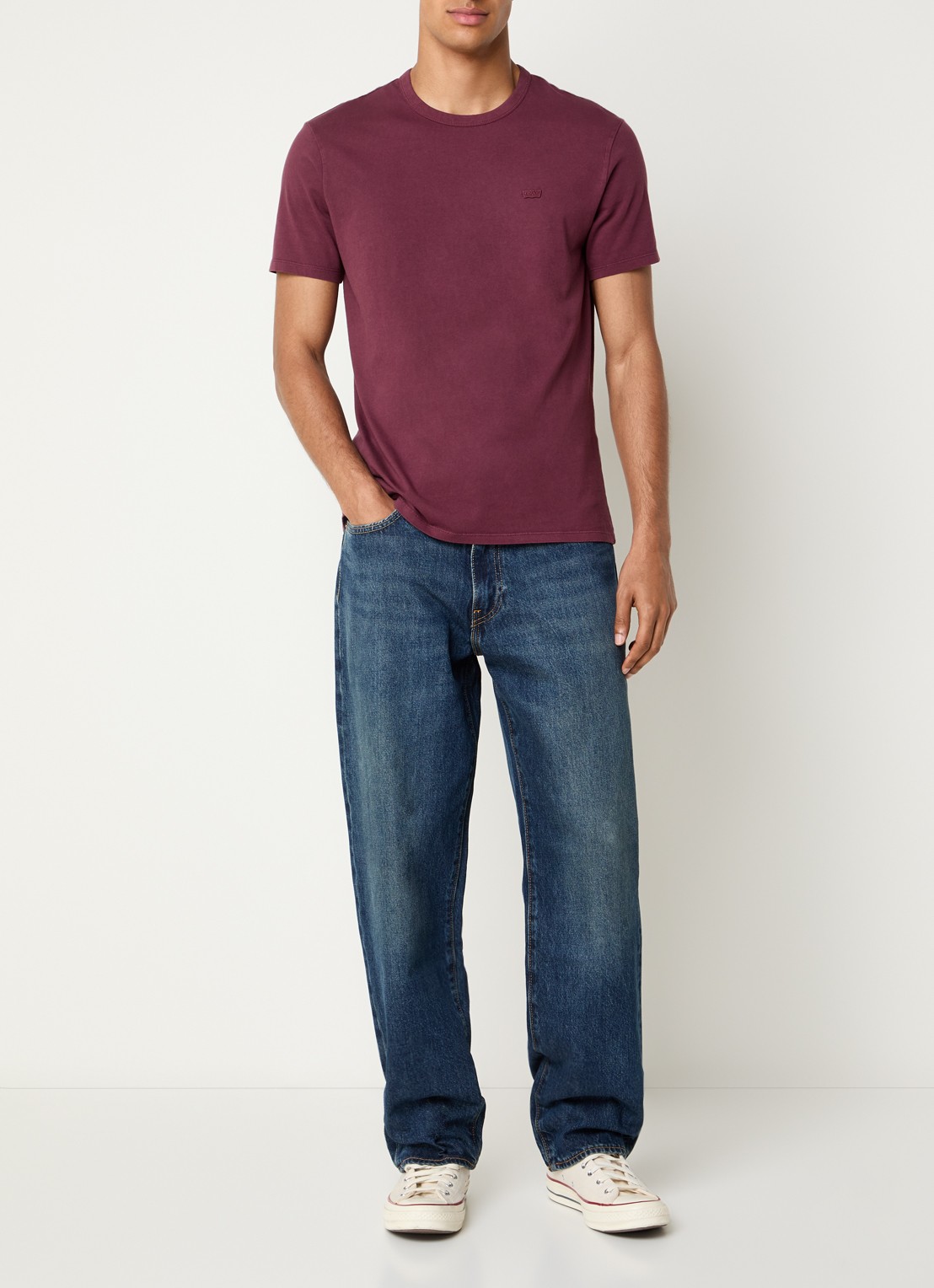 Levi's 568 loose fit jeans met donkere wassing en steekzakken - voorkant 2 indigo