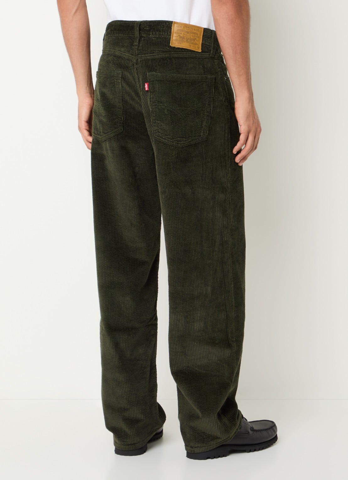 Levi's 578 wide fit jeans met gekleurde wassing en ribstructuur - achterkant bronsgroen