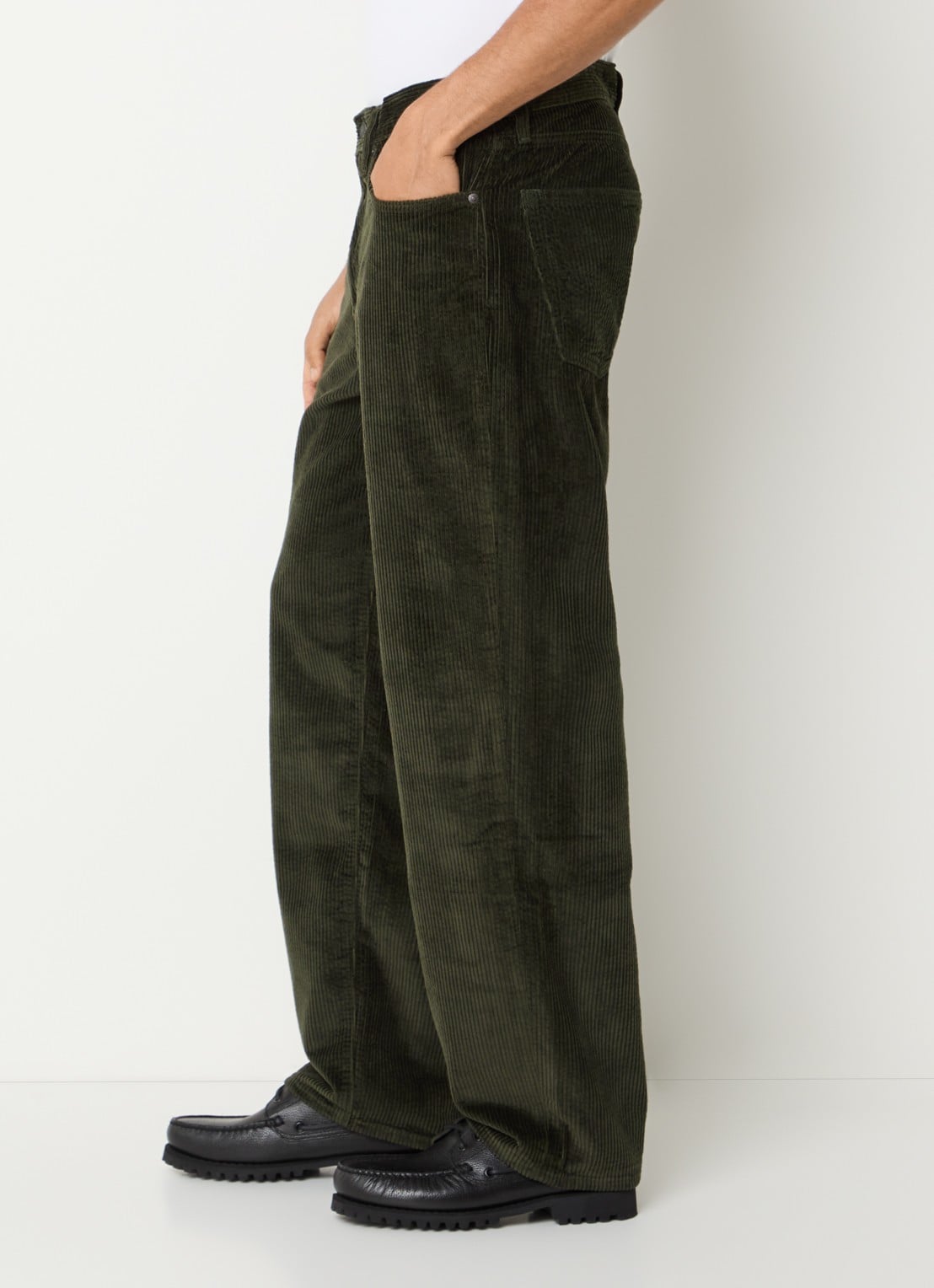 Levi's 578 wide fit jeans met gekleurde wassing en ribstructuur - detail 3 bronsgroen