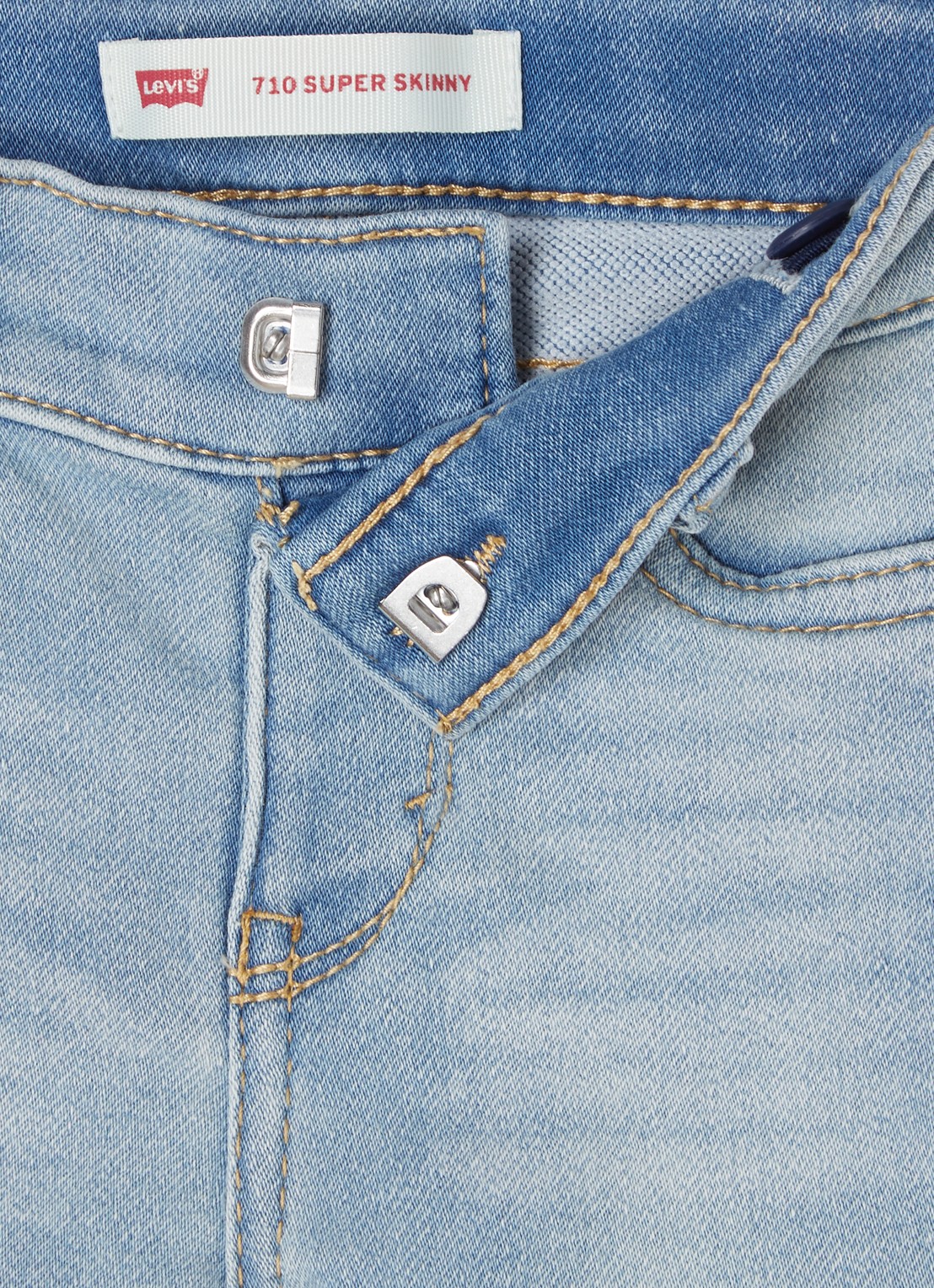 Levi's 710 super skinny jeans met stretch - detail 3 lichtblauw