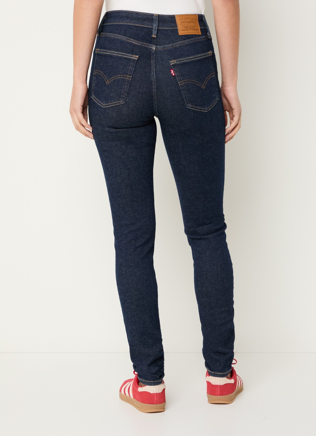 Levi's 721 high waist skinny jeans met donkere wassing - achterkant 5 indigo