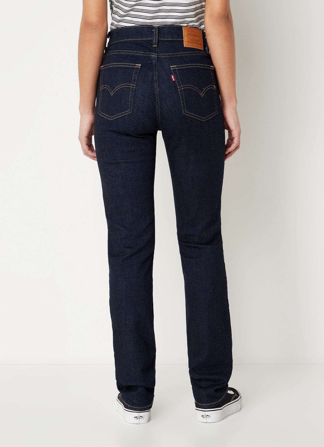 Levi's 724 high waist slim fit jeans met donkere wassing - achterkant indigo