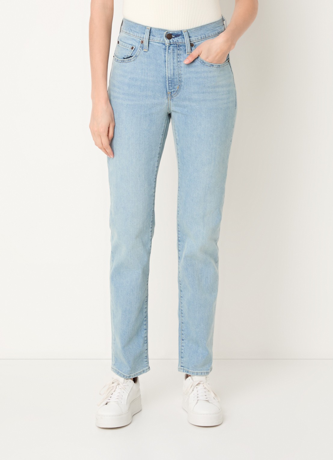 Levi's 724 high waist straight leg jeans met lichte wassing - detail 2 indigo