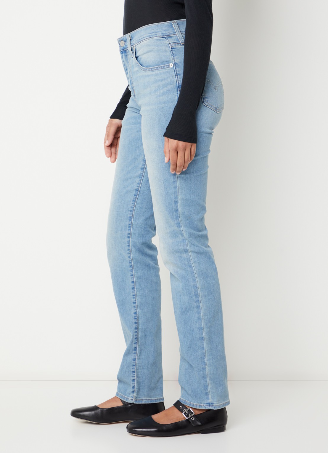Levi's 724 mid waist slim fit jeans met lichte wassing - detail 5 indigo