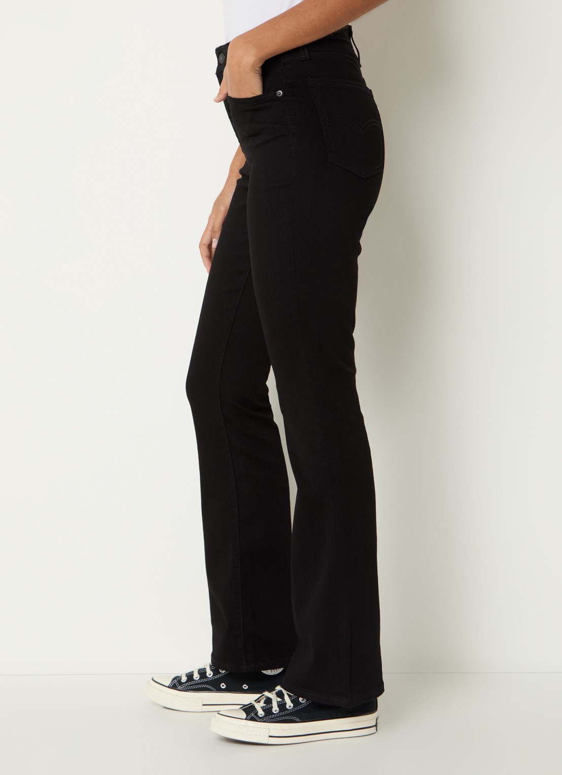 Levi's 725 high waist bootcut jeans met gekleurde wassing - detail 4 zwart