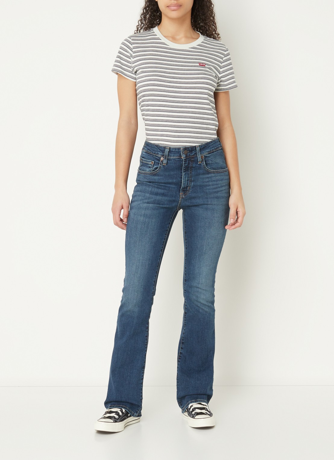 Levi's 725 High waist bootcut jeans  met medium wassing - voorkant 3 indigo
