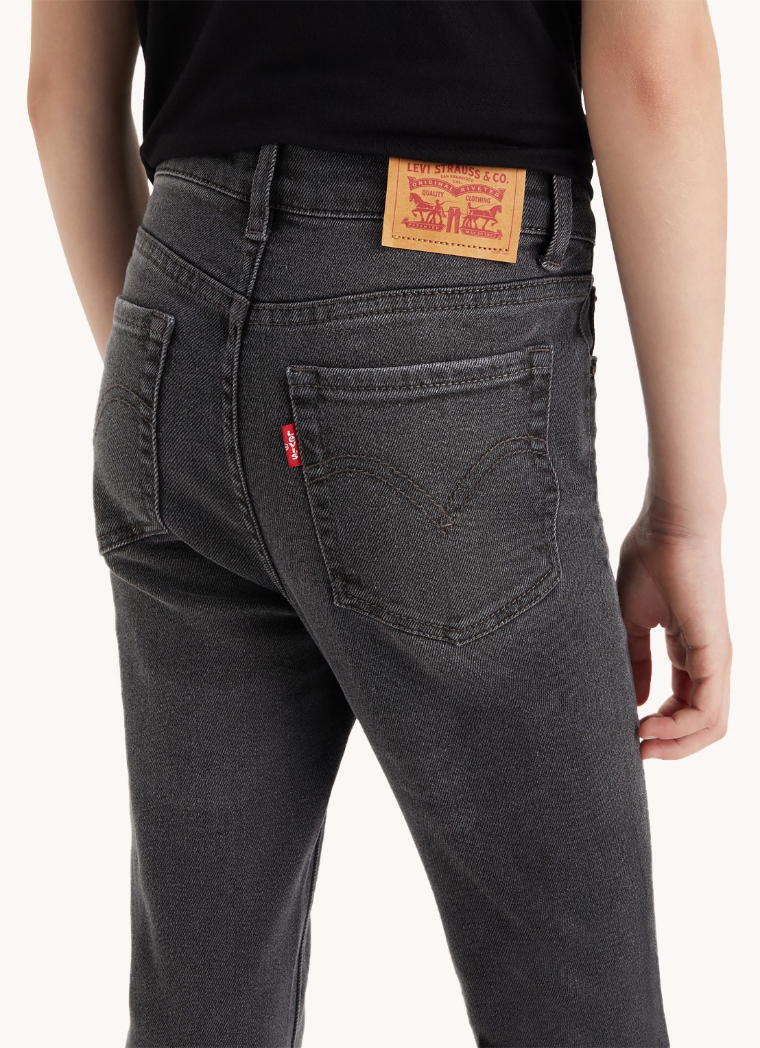 Levi's 726 high rise flared jeans met stretch - detail 5 zwart