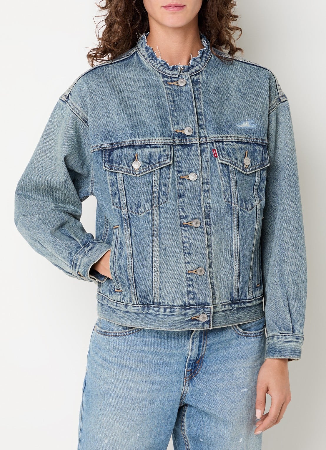Levi's 90's Trucker Craft Of Love spijkerjas met steekzakken - detail 4 indigo