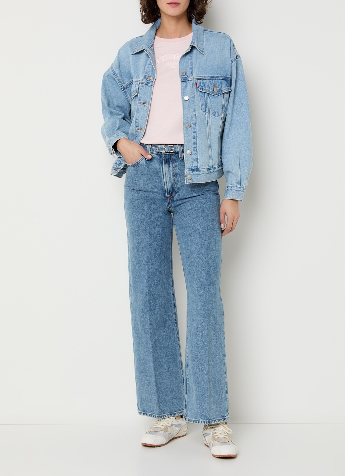 Levi's 90s Trucker spijkerjas met klepzakken - voorkant 3 indigo