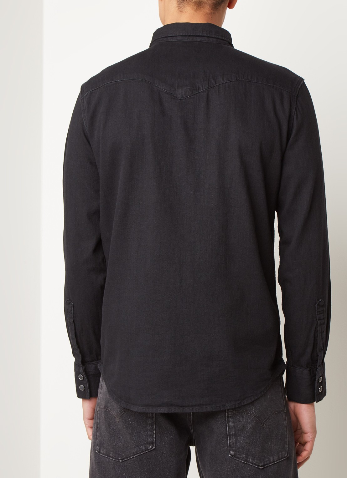 Levi's Barstow regular fit overhemd van denim met klepzakken - achterkant 2 zwart