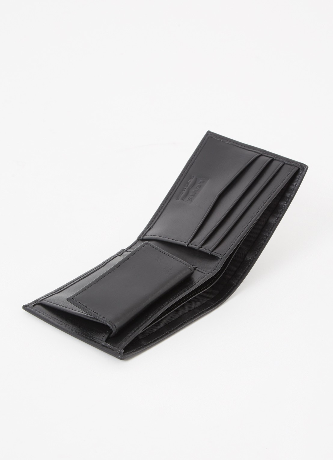 Levi's Batwing bifold portemonnee van leer - detail zwart