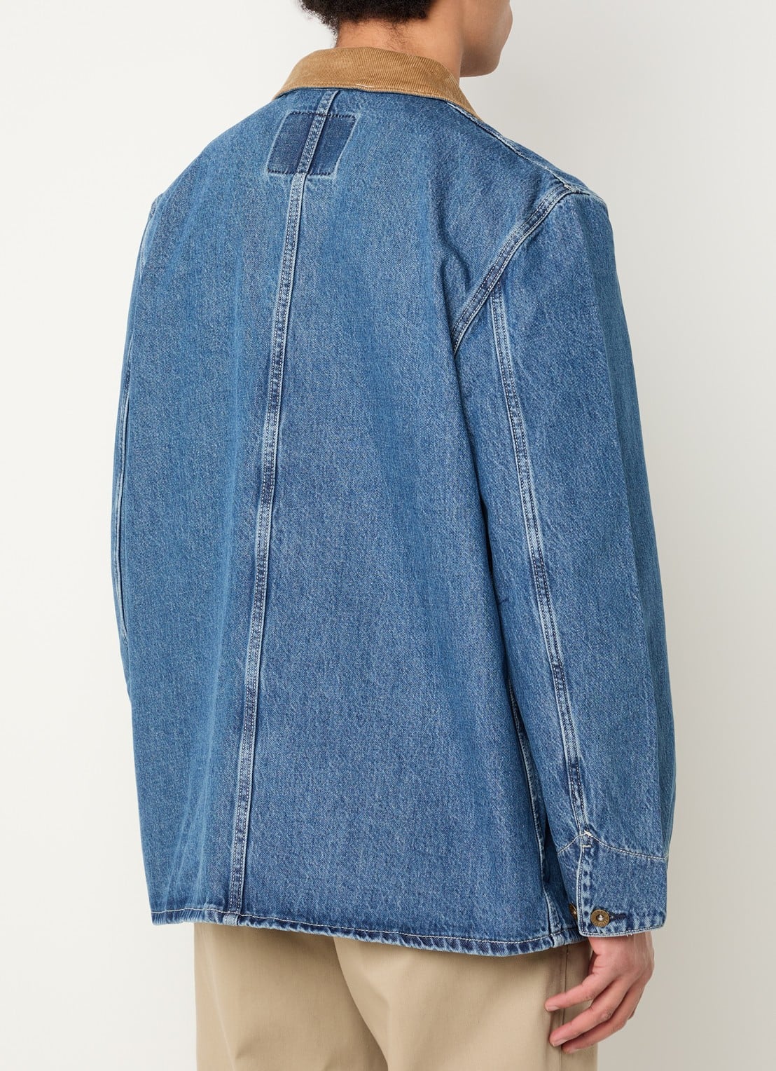 Levi's Berkley spijkerjas met opgestikte zakken en kraag van corduroy - achterkant indigo