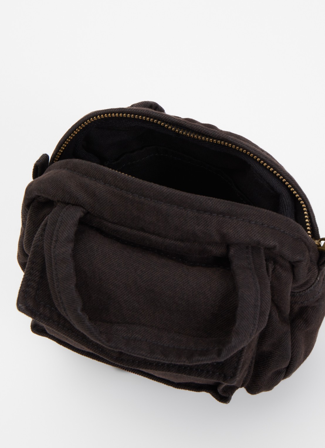 Levi's Blake Marry the Night small handtas van denim  - detail zwart