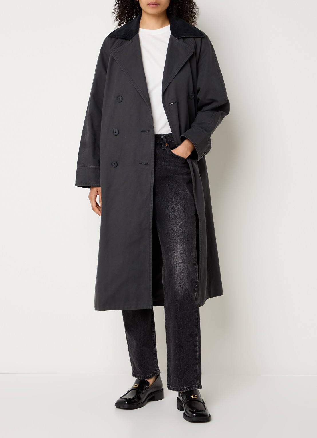 Levi's Bree Barn double-breasted trenchcoat met details van corduroy - voorkant 2 antraciet