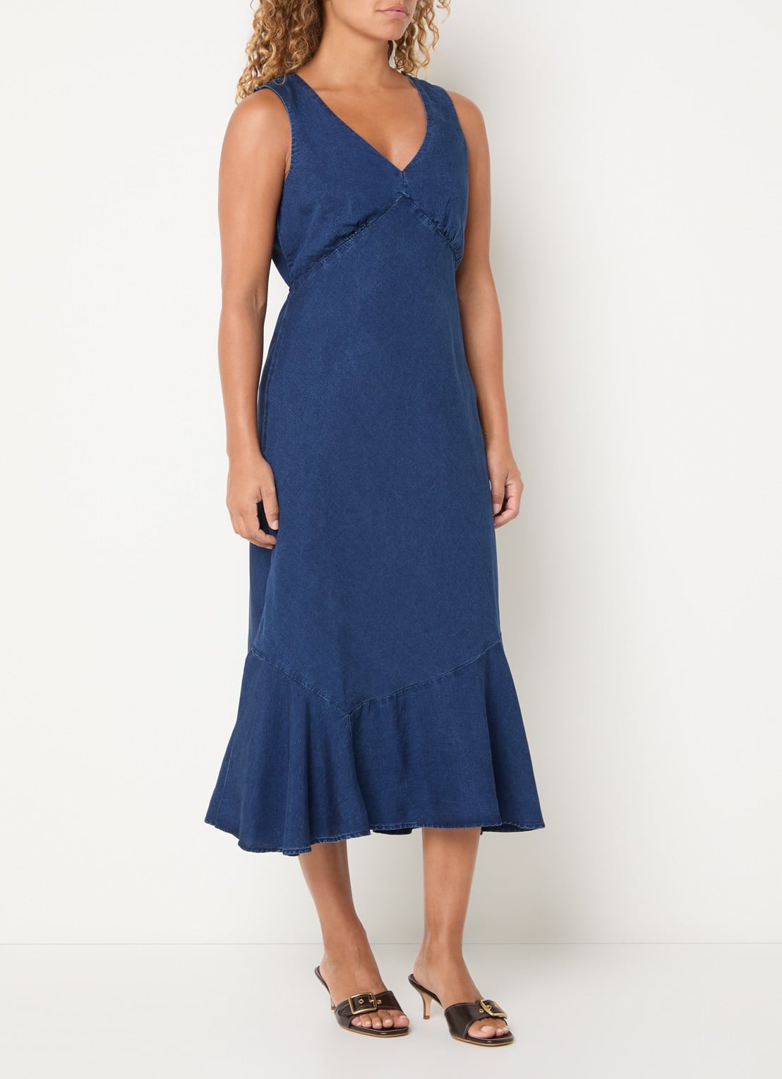 Levi's Brita midi jurk van denim met V-hals - detail 2 indigo