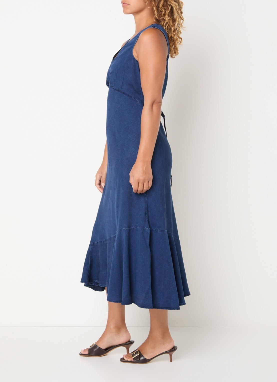Levi's Brita midi jurk van denim met V-hals - voorkant 4 indigo