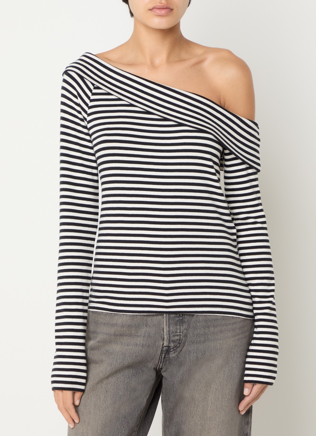 Levi's Clara fijngebreide off shoulder trui met streepprint - detail wit