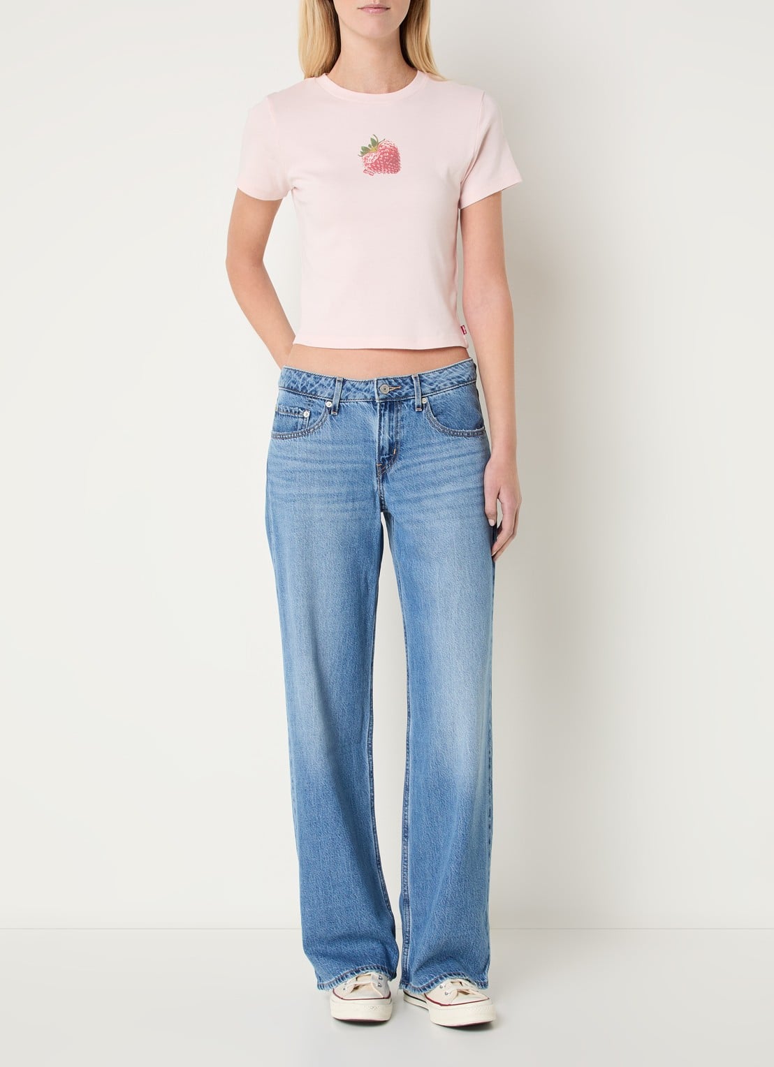 Levi's Cropped T-shirt met print - voorkant 2 lichtroze