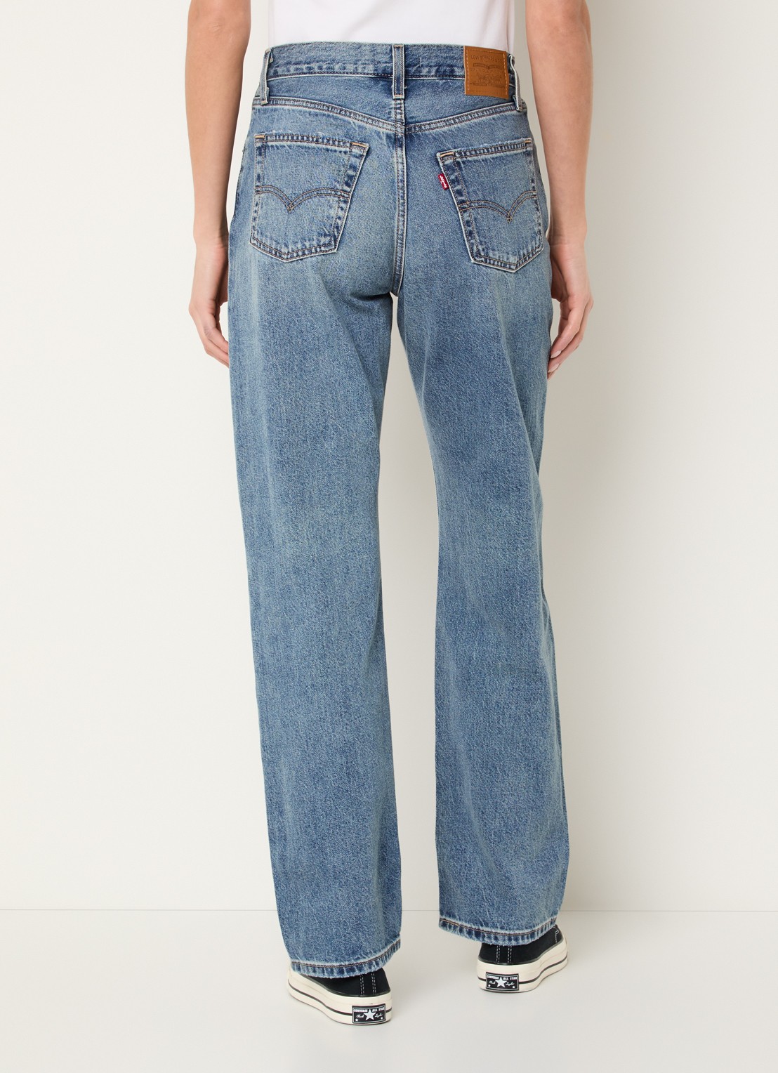 Levi's Easy Dad high waist straight leg jeans met destroyed afwerking - achterkant indigo