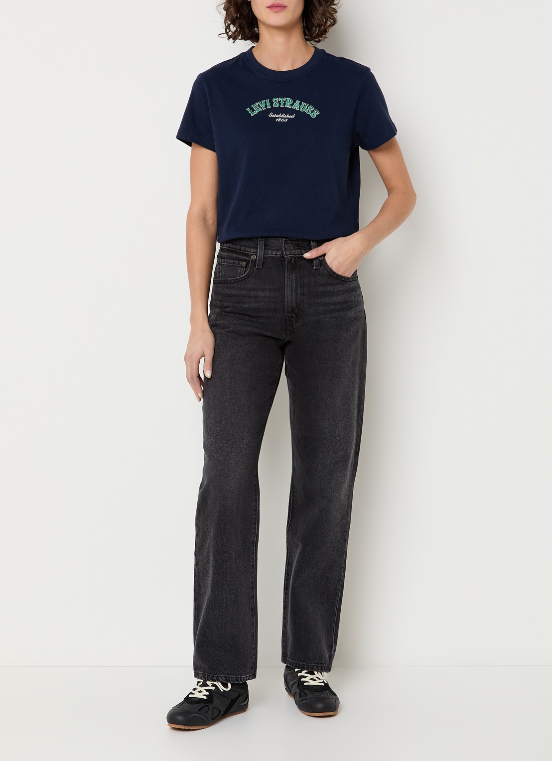Levi's Easy Dad high waist straight leg jeans met gekleurde wassing - voorkant 2 zwart