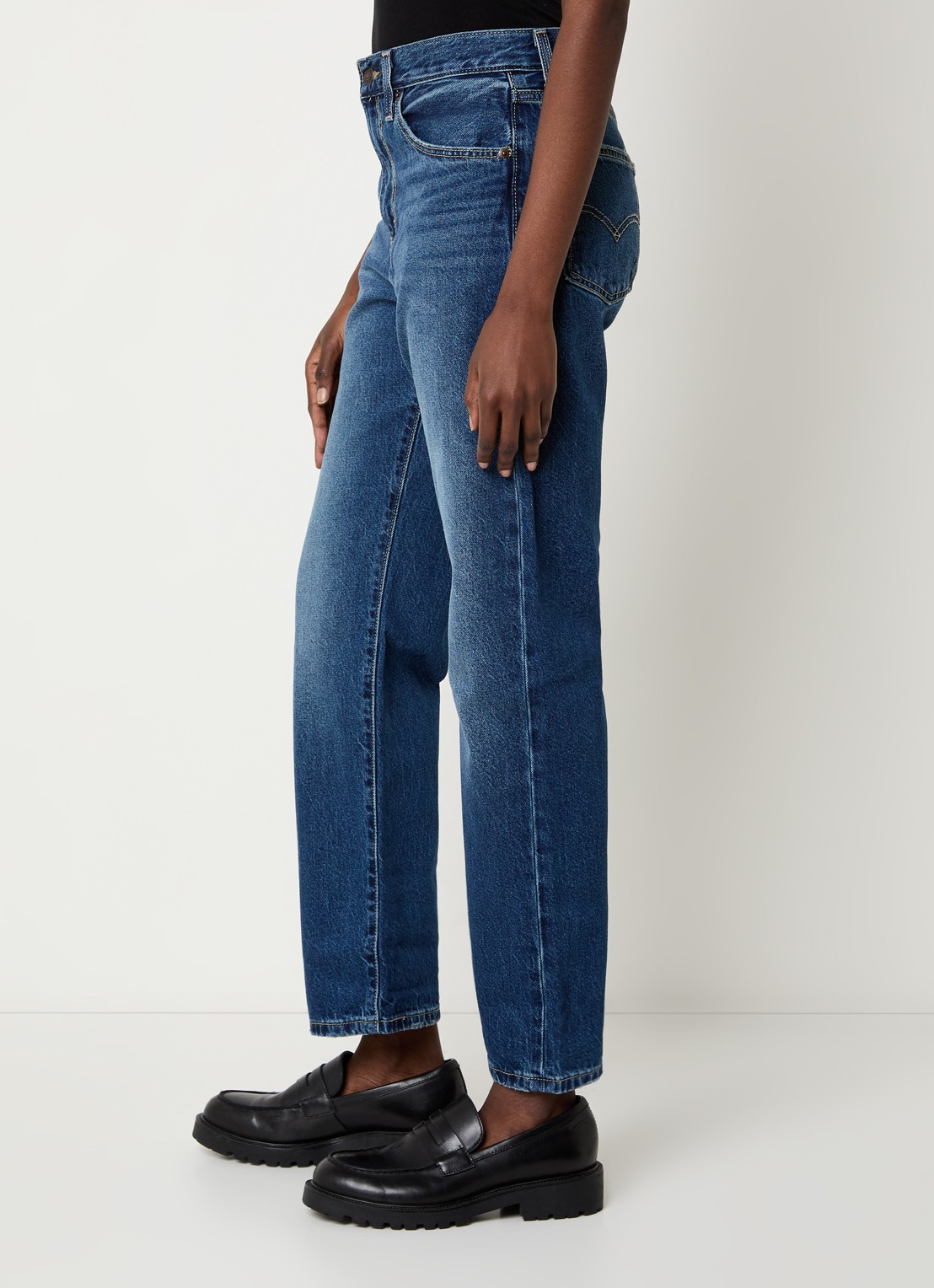 Levi's Easy Dad high waist straight leg jeans met medium wassing - detail 5 indigo