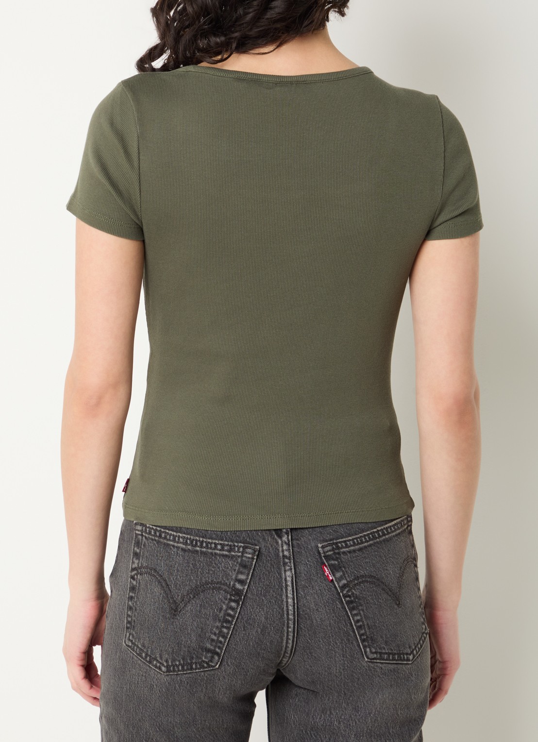Levi's Essential ribgebreid cropped T-shirt - achterkant 4 bronsgroen