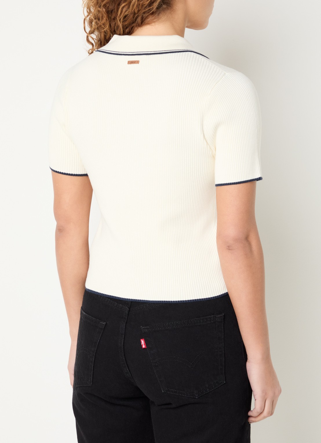 Levi's Faith polo met ribstructuur - achterkant 3 gebroken wit