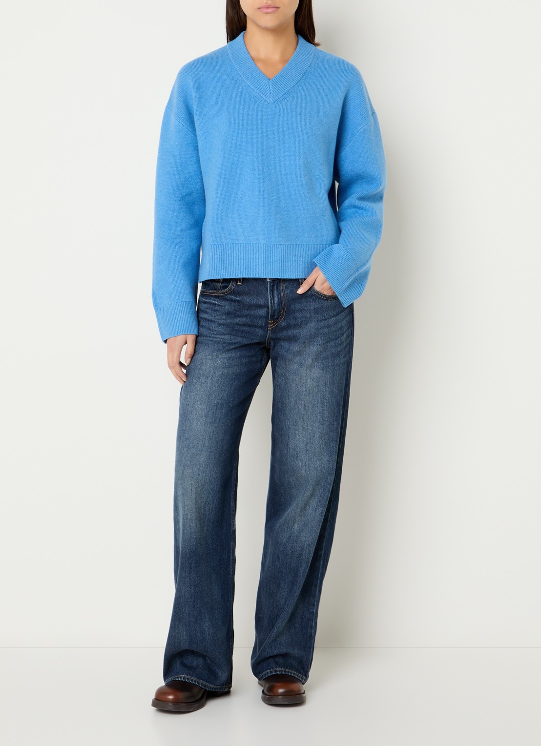 Levi's Fijngebreide trui met V-hals - voorkant 2 blauw