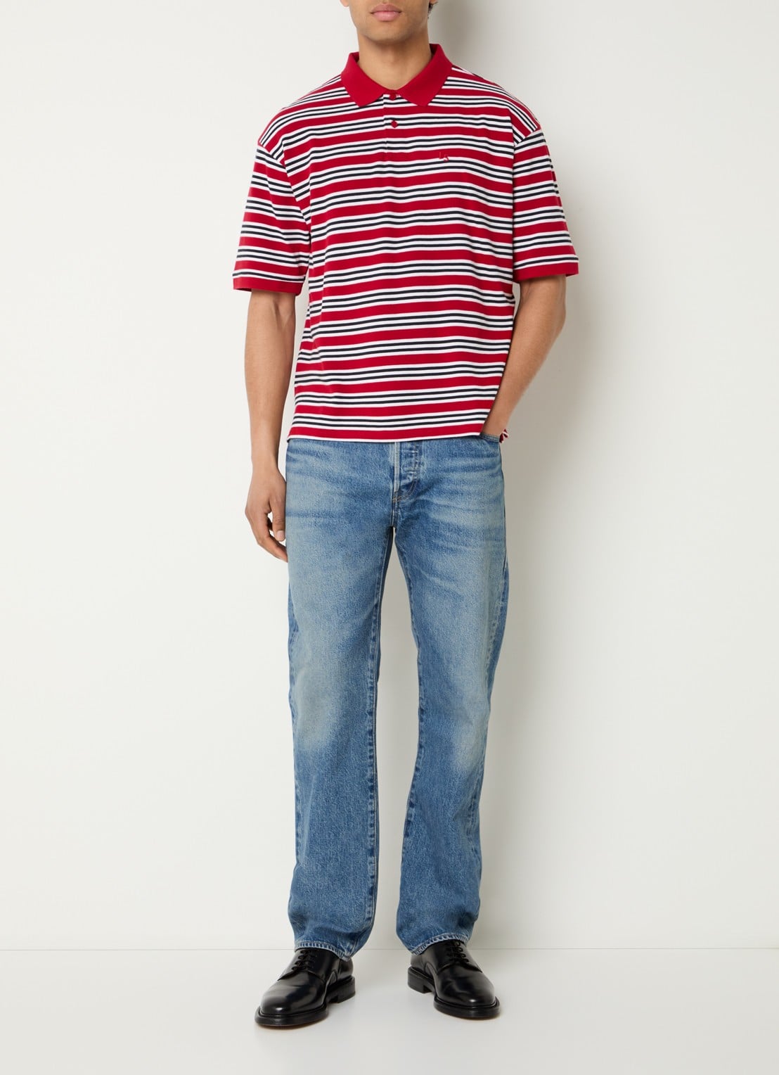 Levi's Finn regular fit polo met streepprint - voorkant 3 steenrood