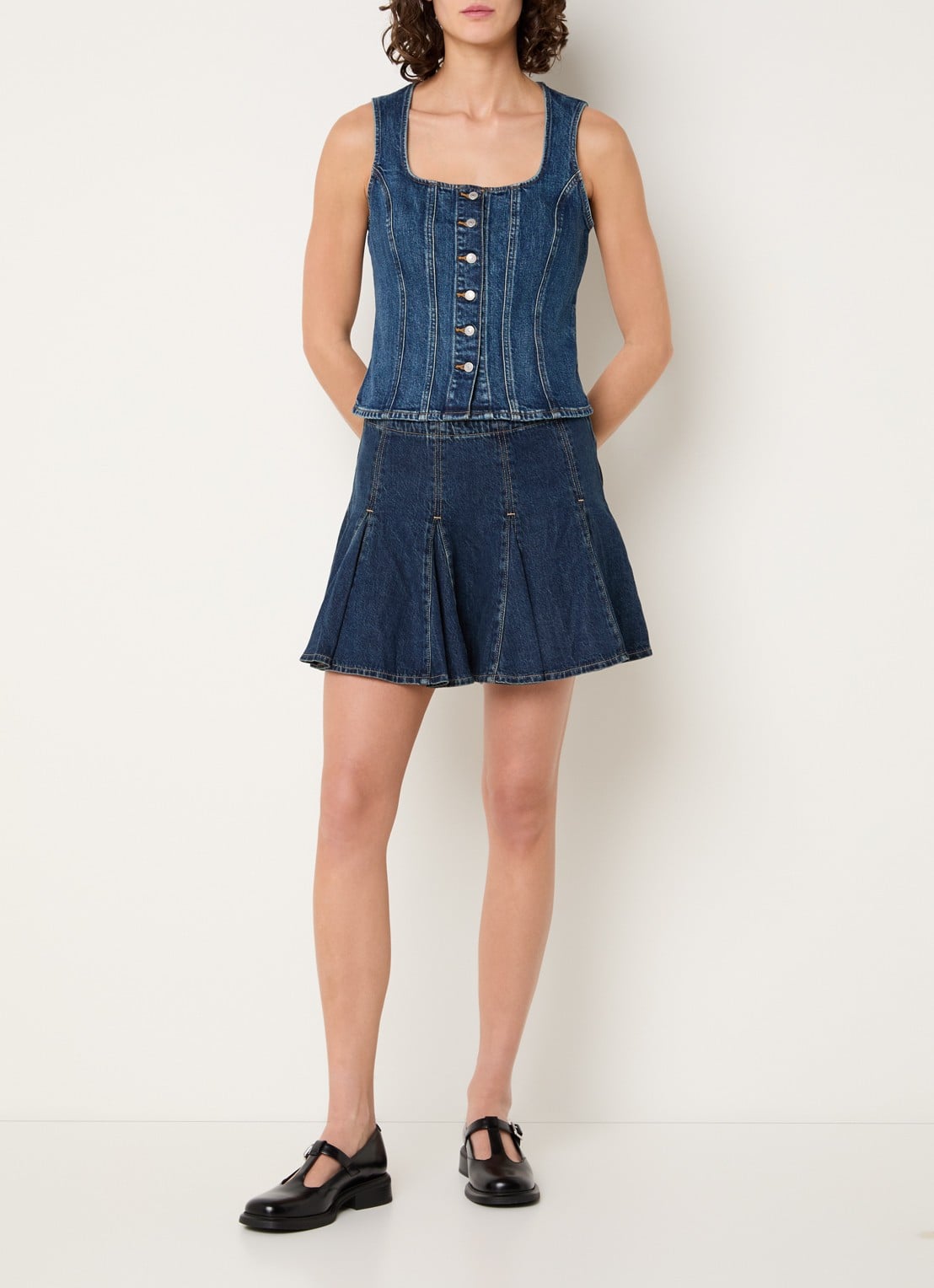 Levi's Godet mini spijkerrok met plooien - voorkant 3 indigo