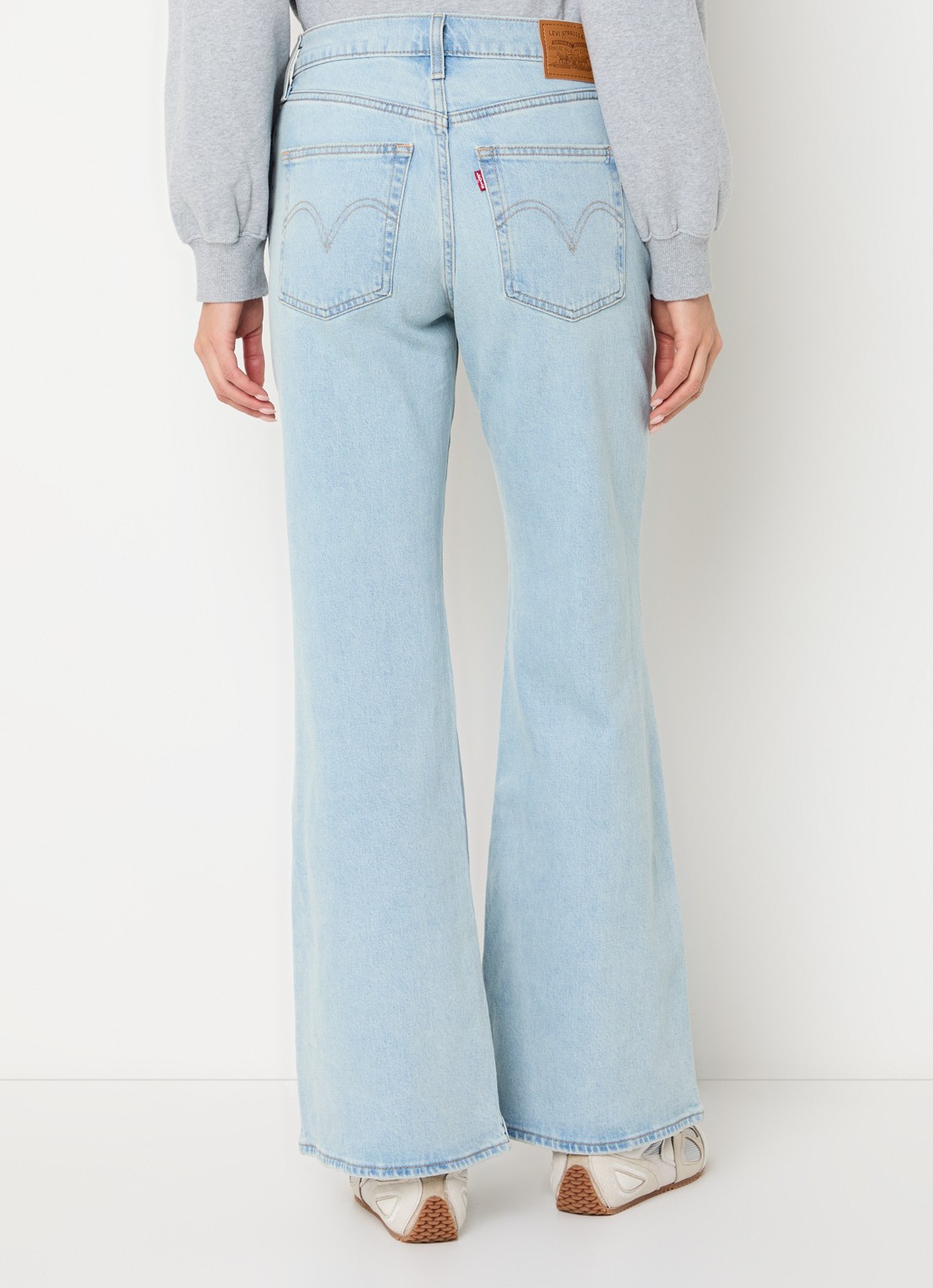 Levi's High waist flared jeans met lichte wassing - achterkant 3 lichtblauw