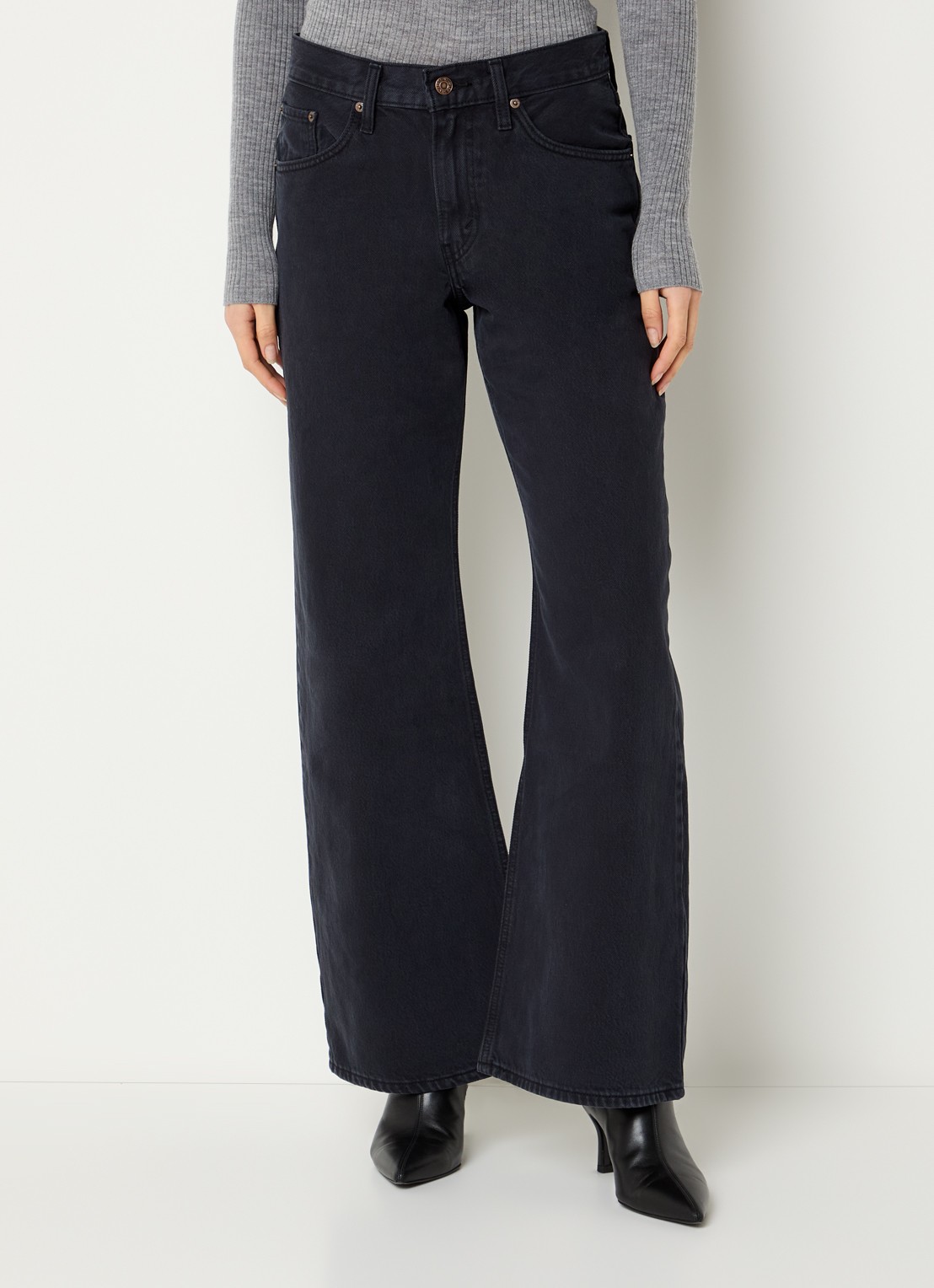 Levi's High waist straight leg jeans met gekleurde wassing - detail zwart