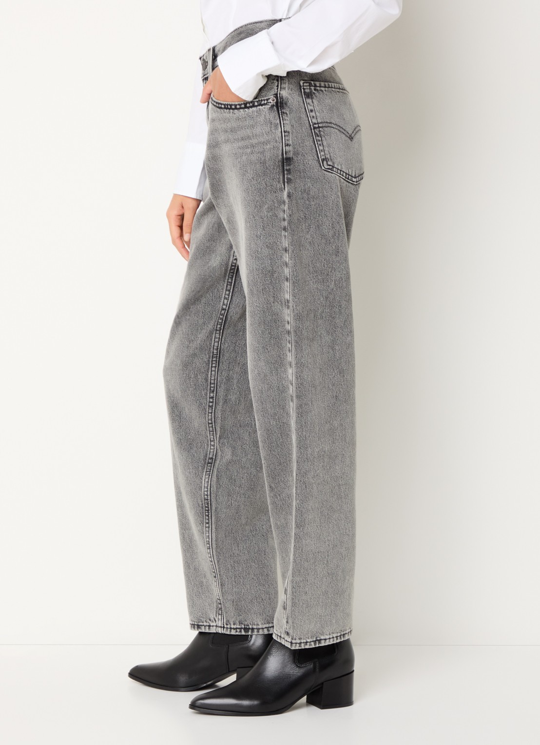Levi's High waist tapered jeans met gekleurde wassing - detail 4 grijs