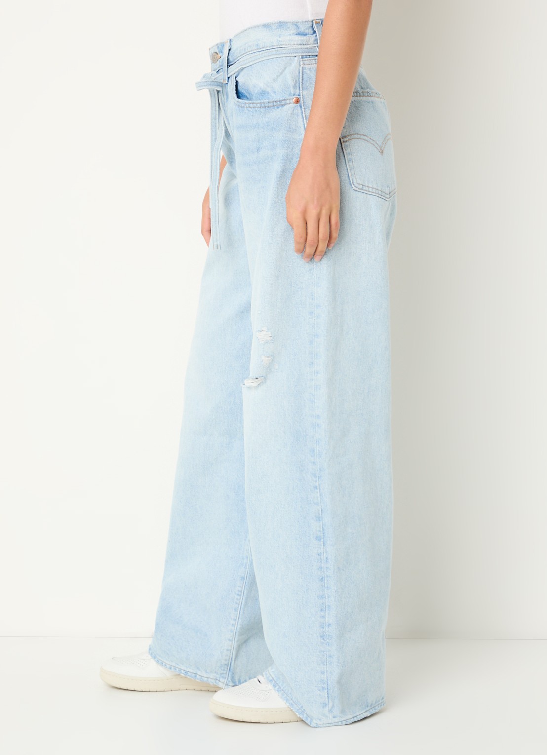 Levi's High waist wide leg jeans met lichte wassing en strikceintuur - detail 5 indigo