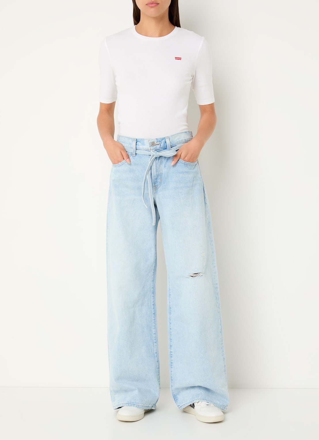 Levi's High waist wide leg jeans met lichte wassing en strikceintuur - voorkant 3 indigo
